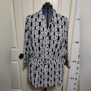 Black and White Geometric Print Dress